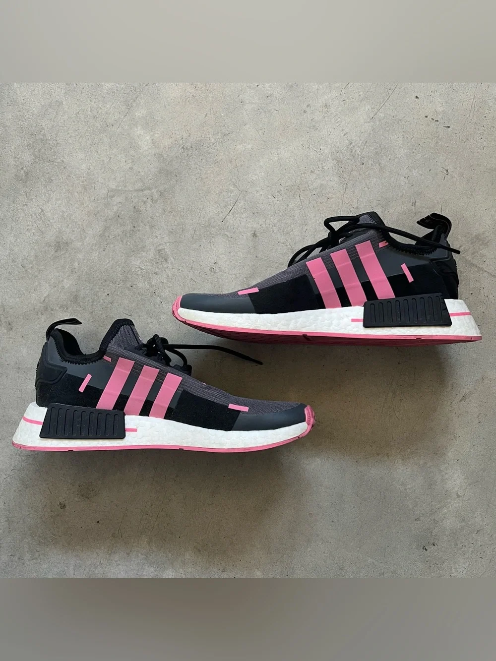 adidas sleek nmd